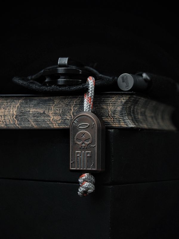 Tombstone bead detail view